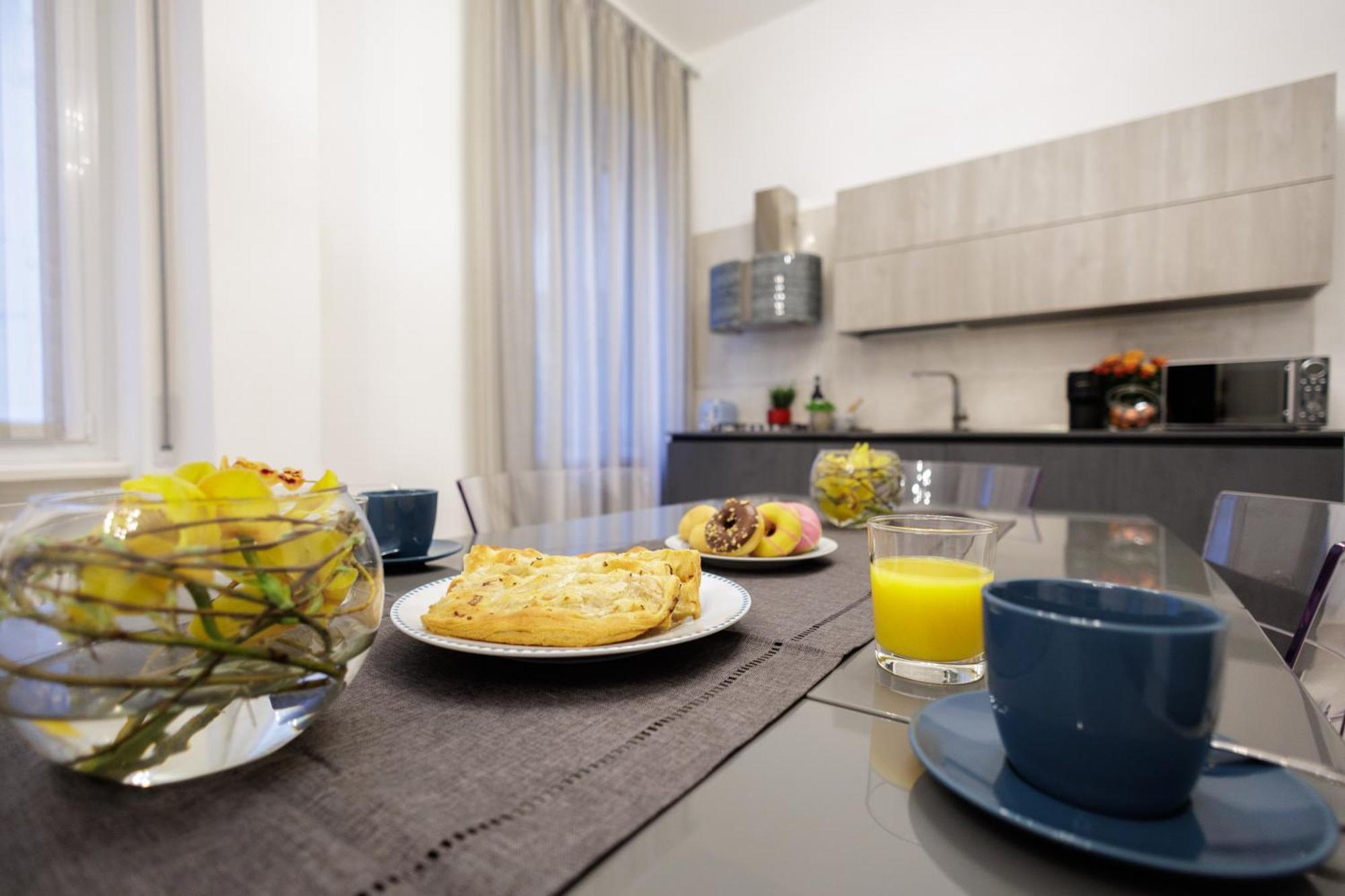 Genoa Lux Apartments With Parking Exterior foto