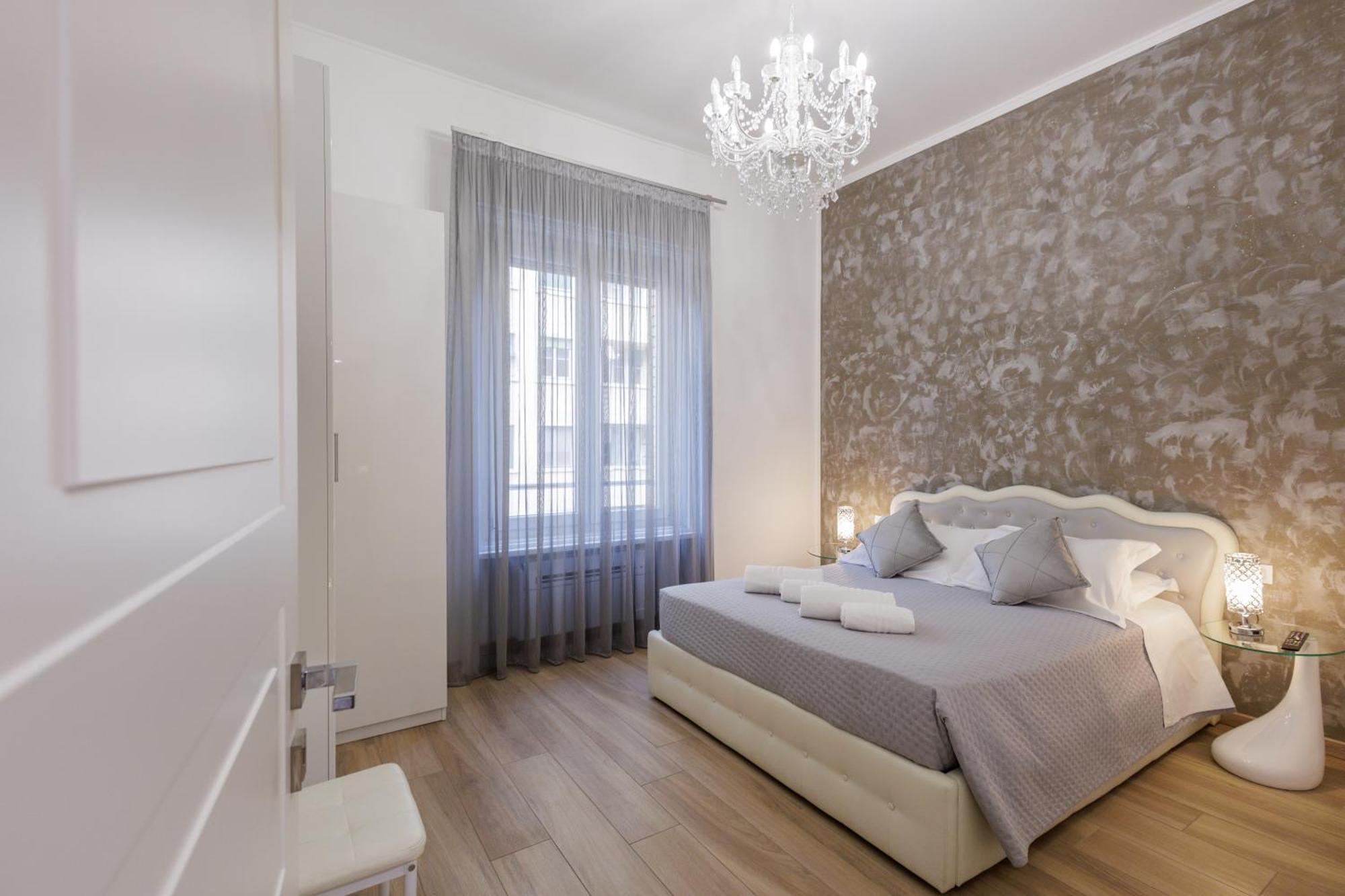 Genoa Lux Apartments With Parking Exterior foto