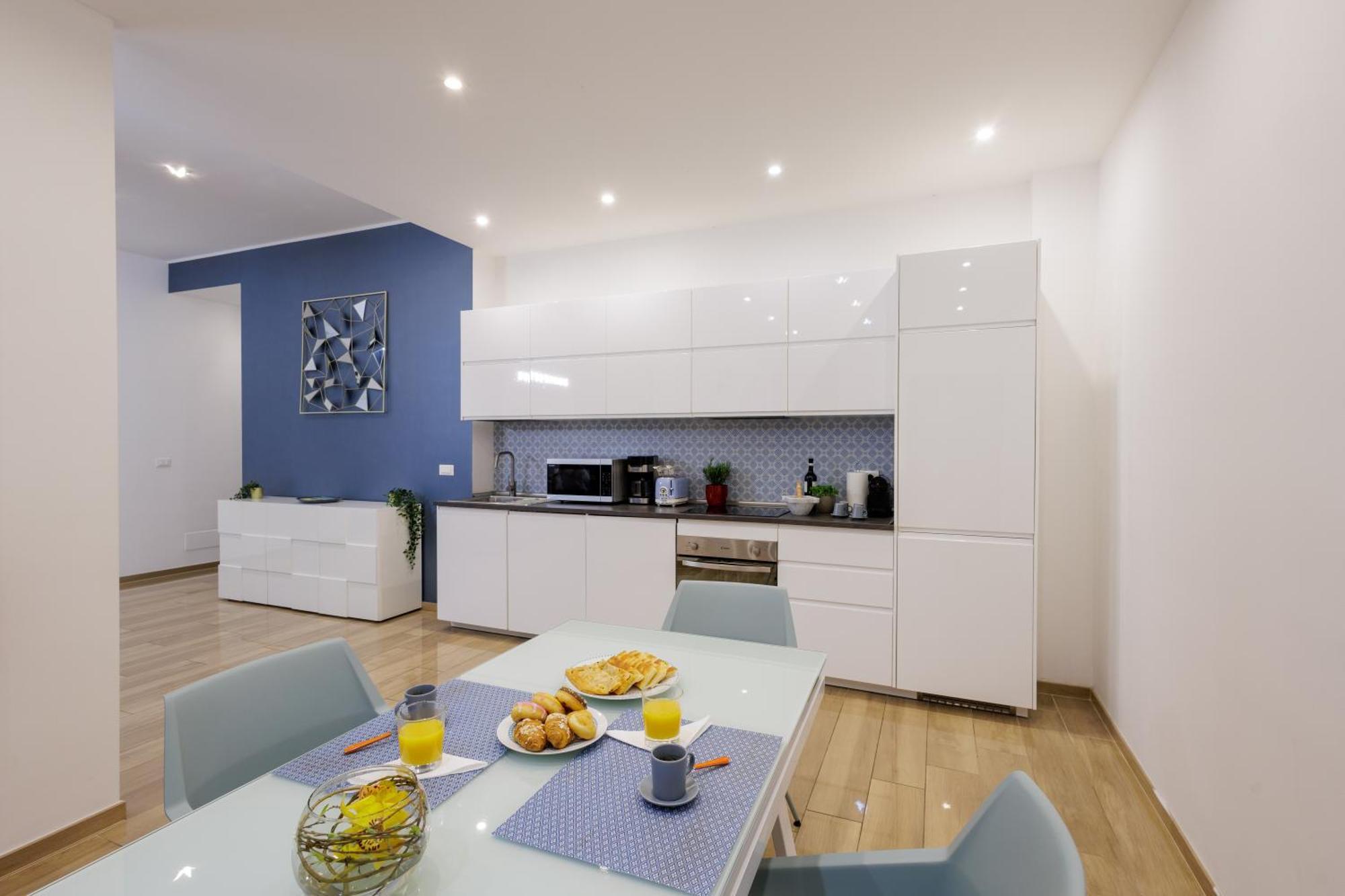 Genoa Lux Apartments With Parking Exterior foto