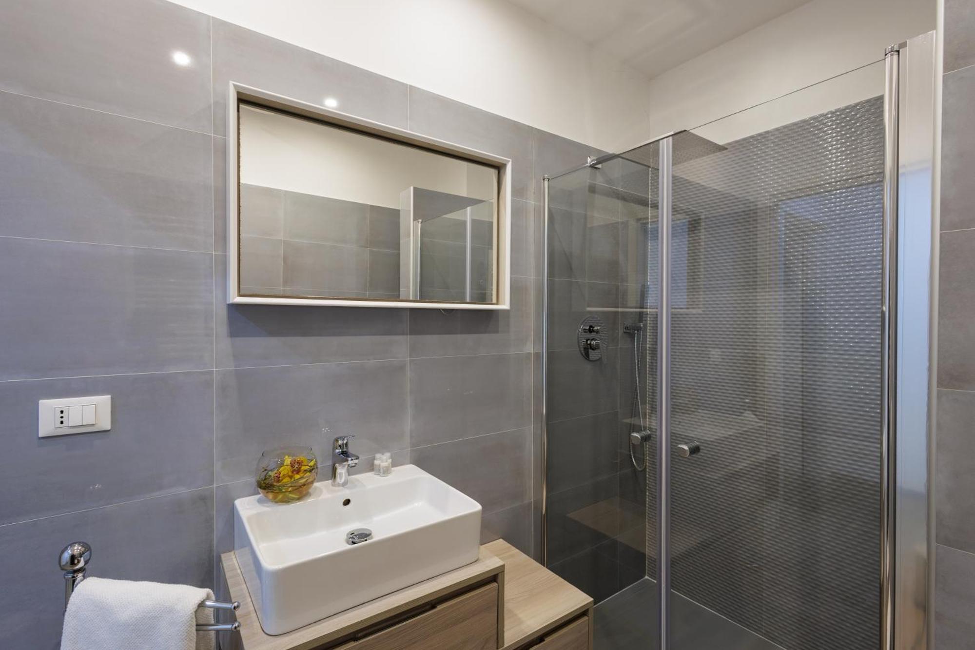 Genoa Lux Apartments With Parking Exterior foto